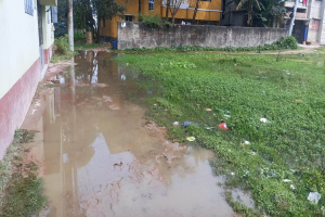 মাধবপুরে কাদা-পানিতে সয়লাব রাস্তা, দু*র্ভোগ চরমে