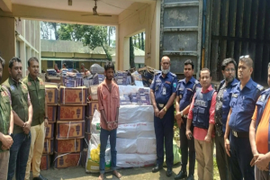 কোম্পানীগঞ্জে ৭৫ লাখ টাকার ভারতীয় জিরা ও মেহেদি উদ্ধার, কাভার্ডভ্যান ও দুই নৌকাসহ আ ট ক ১