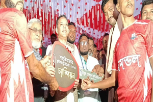 ‘যুবসমাজকে সঠিক পথে ফেরাতে খেলাধুলার বিকল্প নেই’- প্রকৌশলী ইশতিয়াক আহমেদ