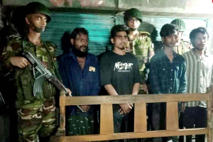 বড়লেখায় গাঁ*জাসহ ৪ জন গ্রে*প্তার