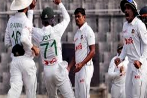 দক্ষিণ আফ্রিকা লিড নেয়ার পথে