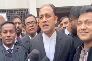 পলিথিন বন্ধে মূল জায়গায় হাত দেয় না সরকার : ব্যারিস্টার সুমন