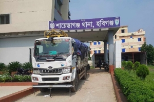 শায়েস্তাগঞ্জে ৩৭৪৫ বস্তা চোরাই চিনি জব্দ ১৯ জন গ্রেপ্তার