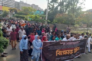 ওসমানী হাসপাতালে অ/নিয়ম-হ/য়রানির অ/ভিযোগে বি/ক্ষোভ