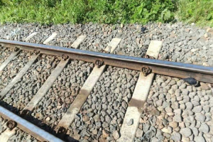 শ্রীমঙ্গলে উপজেলার মহিষমারা ব্রিজে ট্রেনে কা*টা পড়ে অ জ্ঞা ত নারীর মৃ*ত্যু