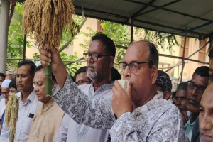 বি এ ন পি ‘না’ ভোটে গেলে গণভোট অর্থহীন: দুদু