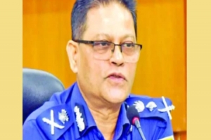 দুর্গাপূজা ঘিরে পুলিশের কঠোর নিরাপত্তা, চালু থাকবে মনিটরিং সেল দুর্গাপূজা ঘিরে পুলিশের কঠোর নিরাপত্তা, চালু থাকবে মনিটরিং সেল
