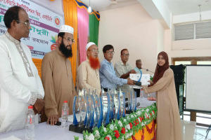 বড়লেখায় উপজেলা পর্যায়ে শ্রেষ্ঠ ২৮ জন শিক্ষার্থীকে পুরস্কার প্রদান