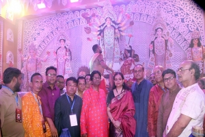 ‘দুর্গাপূজা সম্প্রীতি, সংস্কৃতি ও মানবিক মূল্যবোধের অনন্য মিলনমেলা’ ‘দুর্গাপূজা সম্প্রীতি, সংস্কৃতি ও মানবিক মূল্যবোধের অনন্য মিলনমেলা’