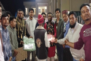 জগন্নাথপুরে স্টুডেন্ট কেয়ারের শীতবস্ত্র বিতরণ