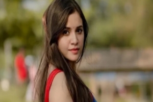 পিকআপের ধা*ক্কায় দু র্ঘ ট না, অল্পের জন্য বাঁচলেন তাসনুভা তিশা