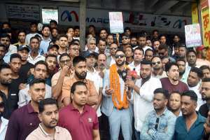 দক্ষিণ সুরমায় বিএনপি নেতা সামছুল ইসলাম টিটুকে সংবর্ধনা দক্ষিণ সুরমায় বিএনপি নেতা সামছুল ইসলাম টিটুকে সংবর্ধনা
