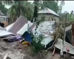 লাখাইয়ে ঘূর্ণিঝড়ের লন্ডভন্ড ঘরবাড়ি-গাছপালা