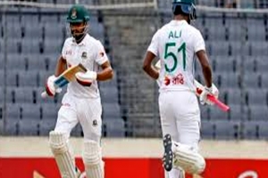 জাকের-মিরাজের ব্যাটে লড়াইয়ে ফিরছে বাংলাদেশ
