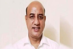 কুলাউড়ায় ইউপি চেয়ারম্যানসহ ৩ জনকে গ্রে প্তা র