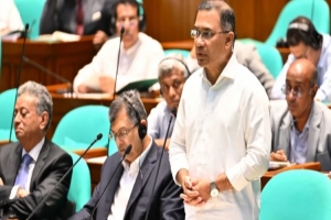 জ্বালানি সংকট কাটাতে তিন নতুন ভাসমান এলএনজি টার্মিনালের পরিকল্পনা জ্বালানি সংকট কাটাতে তিন নতুন ভাসমান এলএনজি টার্মিনালের পরিকল্পনা