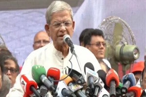 ফ্যা সি স্ট বিদায় নিলেও গণতন্ত্র এখনো ফিরে আসেনি: মির্জা ফখরুল 