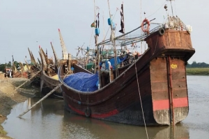 মধ্যরাত থেকে ৫৮ দিন সমুদ্রে মাছ ধরা নি ষি দ্ধ