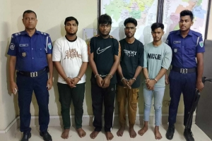 মৌলভীবাজারে চো রা ই সিএনজি বিক্রি করতে গিয়ে ধরা ৪ জন