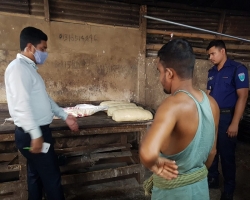মৌলভীবাজারে দুই প্রতিষ্ঠানকে ১৮ হাজার টাকা জরিমানা ভোক্তা অধিদপ্তরের 