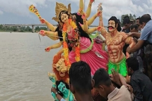 প্রতিমা বিসর্জনে জগন্নাথপুরে শেষ হলো দুর্গোৎসব