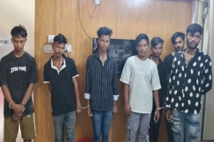 রাজধানীতে শীর্ষ ছিনতাইকারী ‘কুত্তা ফারুক’সহ গ্রেপ্তার ৭