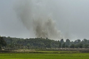 রাখাইন রাজ্যে ব্যাপক সংঘর্ষ : বিস্ফোরণে কাঁপছে টেকনাফ
