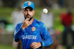 উ দ্বে গ জানিয়ে আফগান সরকারকে যে বার্তা দিলেন রশিদ খান
