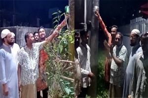 সিলেটের মংলিপারে অন্ধকার রাস্তা আলোকিত করলেন রুবেল
