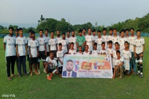 গোয়াইনঘাটে চেয়ারম্যান প্রার্থী মোস্তাফিজুর রহমান কাওছার কর্তৃক খেলার জার্সি বিতরণ