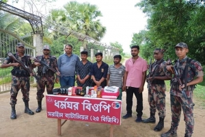 মাধবপুর সীমান্তে দা লা ল সহ আ ট ক ৫