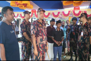 জুড়ীতে পূজামণ্ডপ পরিদর্শনে বি*জিবি'র সেক্টর কমান্ডার