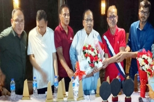 আফরোজ পলিমারের কর্মীদের নিয়ে আনন্দঘন আয়োজন আফরোজ পলিমারের কর্মীদের নিয়ে আনন্দঘন আয়োজন