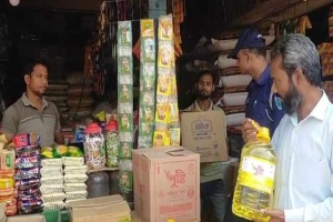  জুড়ীতে সয়াবিন তেল মজুদ করায় ভোক্তা অধিকারের জ রি মা না