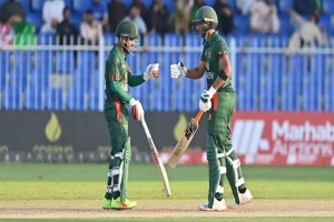 ব্যাটিং ব্যর্থতায় দশ বছর পর সিরিজ হার