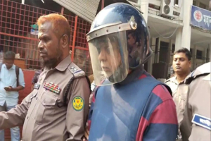 গৃহকর্মী নির্যাতনের মামলায় বিমানের সাবেক এমডি সাফিকুরের জামিন