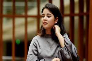 হঠাৎ বিয়ে করে আলোচনায় ‘দ ঙ্গ ল’ কন্যা জায়রা ওয়াসিম