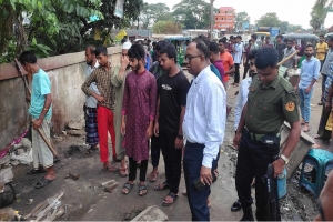 মাধবপুরে মহাসড়কের অবৈধ স্থাপনা উ চ্ছে দ