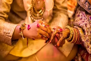 ১৭তম বিয়ে করতে বাধা দেওয়ায় ১৬তম স্ত্রীকে নির্যাতন!
