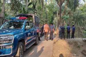 পুলিশকে কু পি য়ে আসামি ছি ন তা ই