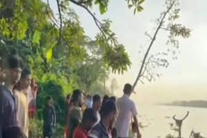 আজমিরীগঞ্জে নিখোঁজের একদিন পর কালনী-কুশিয়ারা নদী থেকে গৃ*হবধূর ম*রাদেহ উদ্ধার আজমিরীগঞ্জে নিখোঁজের একদিন পর কালনী-কুশিয়ারা নদী থেকে গৃ*হবধূর ম*রাদেহ উদ্ধার