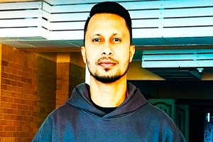 সিলেট বিমানবন্দরে গ্রে/প্তার সুনামগঞ্জ সদর উপজেলা যুবলীগের সভাপতি