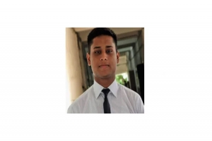চাকরিতে আবেদন ফি নিয়ে যে প্রস্তাব দিলেন হাসনাত আব্দুলাহ