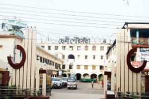 জন্ম নিবন্ধনে জালিয়াতির অভিযোগে ফেনী পৌরসভার ২ কর্মচারী বরখাস্ত 