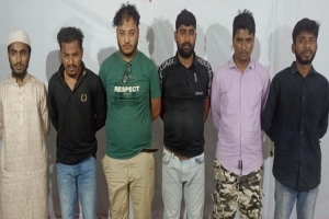 সারা দেশে যৌথ অভিযানে ছিনতাইকারী-চাঁদাবাজসহ গ্রে প্তা র ৩৮৩ 