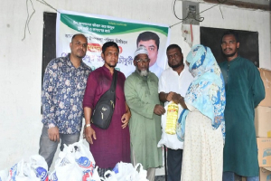 বিশ্বনাথে অসচ্ছল পরিবারের মাঝে খাদ্যসামগ্রী বিতরণ