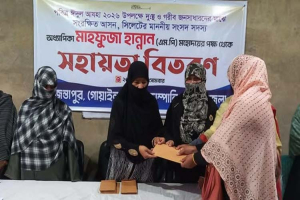 জৈন্তাপুরে প্রধানমন্ত্রীর কল্যাণ তহবিলের ঈদ উপহার পৌঁছে দিলেন এমপি মাহফুজা হান্নান