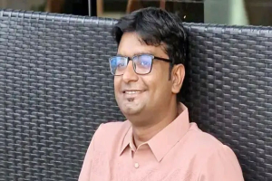 পরকীয়া প্রেমিককে বিয়ে করেছেন স্ত্রী, ক্ষোভে স্বামীর আ ত্ম হ ত্যা পরকীয়া প্রেমিককে বিয়ে করেছেন স্ত্রী, ক্ষোভে স্বামীর আ ত্ম হ ত্যা