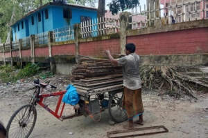 লাখাইয়ে স্কুলের বিভিন্ন সামগ্রী বিক্রির অ ভি যো গ প্রধান শিক্ষকের বি রু দ্ধে