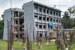 ৫ বছরেও মাটি ভেদ করতে পারেনি বাহুবল মডেল মসজিদ